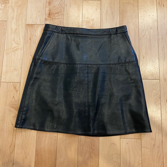 Zara Leather Skirt - Picture 3 of 3